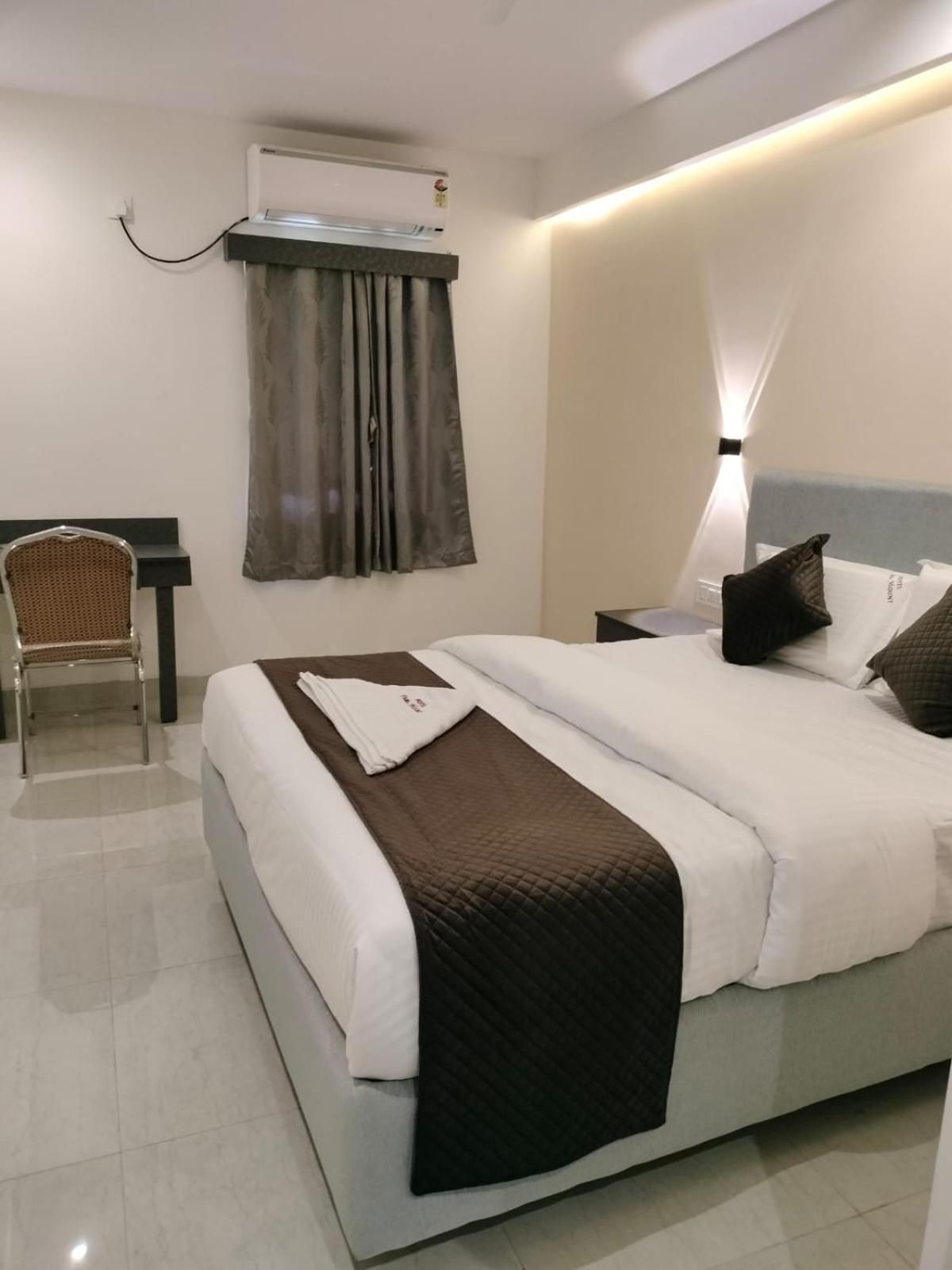 Hotel Paramount Visakhapatnam Zewnętrze zdjęcie