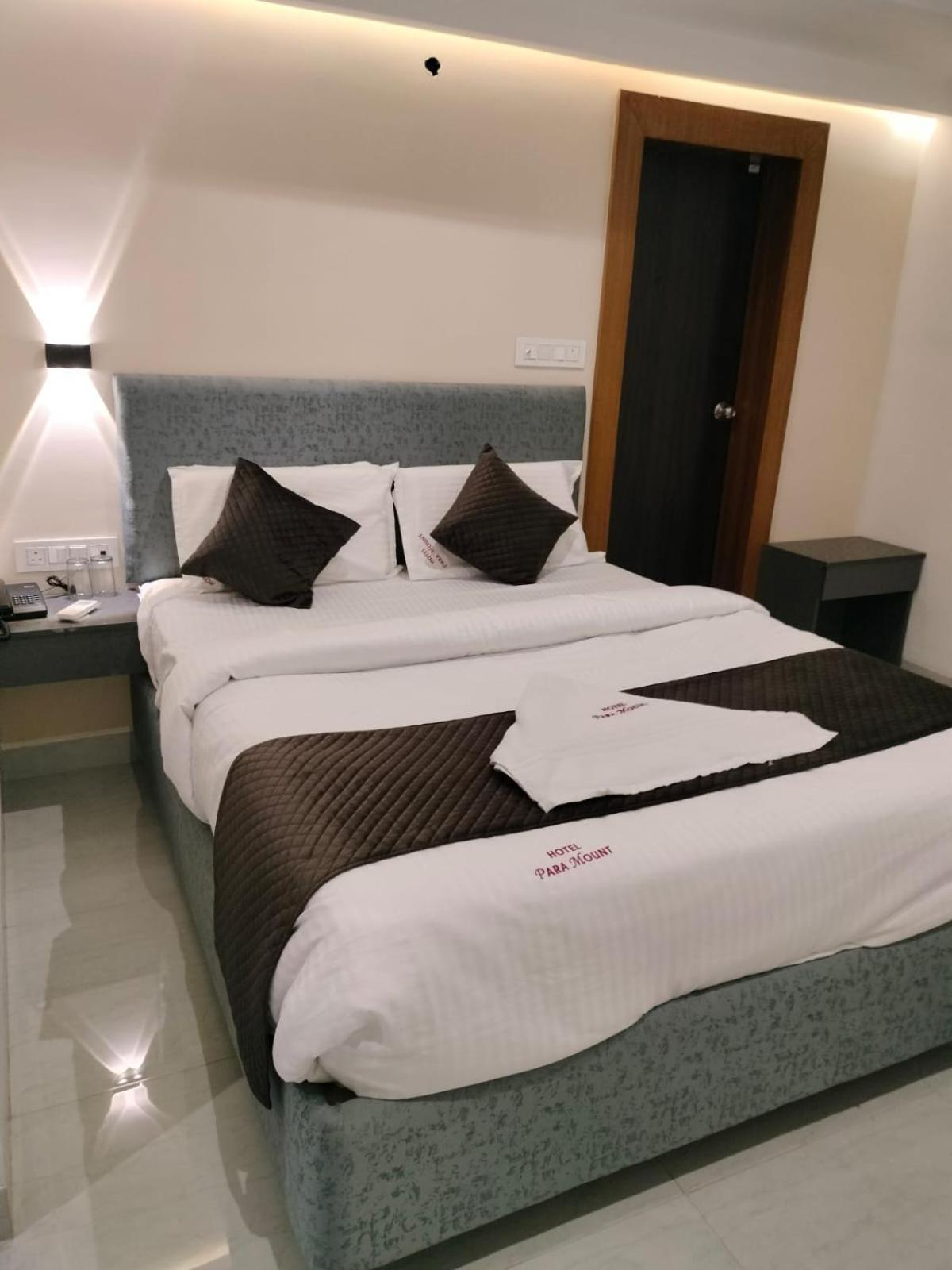 Hotel Paramount Visakhapatnam Zewnętrze zdjęcie