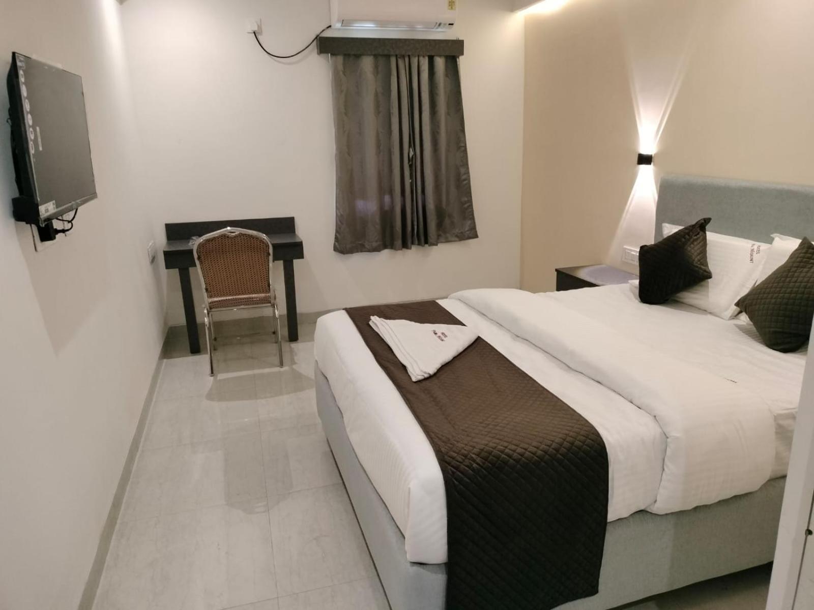 Hotel Paramount Visakhapatnam Zewnętrze zdjęcie